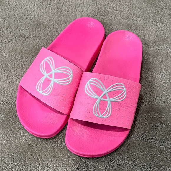 TNA Shoes - Rare hot pink tan Slide Sandals